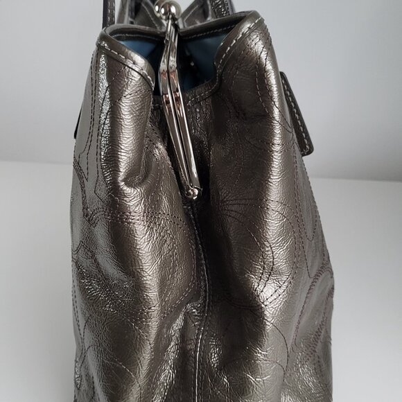 Coach Metallic Signature Kisslock Tote F15668 I Leather Shoulder Bag I Spacius - Picture 10 of 10